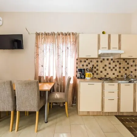 Apartment Zaton 15000d *